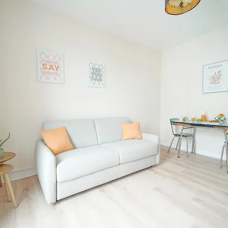 So Pop 10 Min To Metro Lines 13 And 14 Apartamento